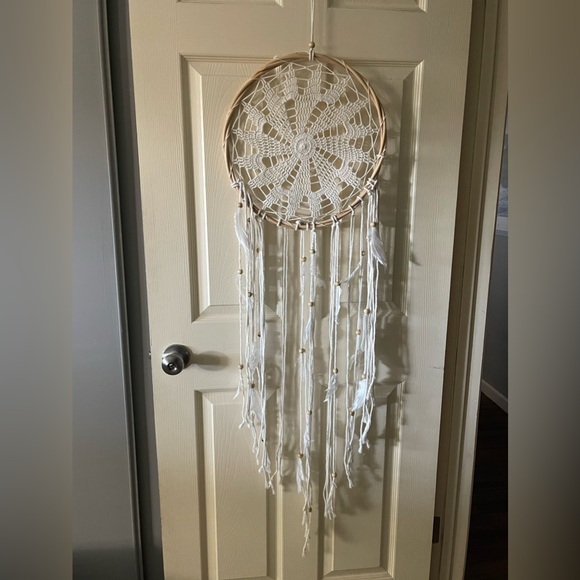 Macrame Dream Catcher Wall Hanger - Picture 1 of 3